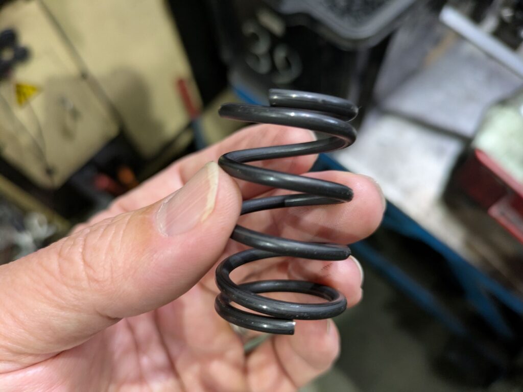 巻立てのスプリング